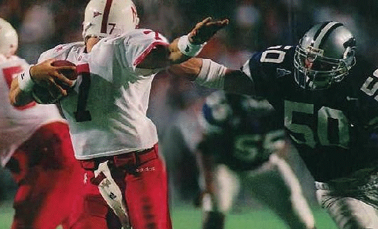 Eric Crouch nearly gets his head ripped off